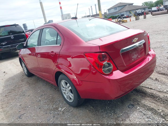 45192467 :رقم المزاد ، 1G1JC5SH5F4113898 vin ، 2015 Chevrolet Sonic Lt Auto مزاد بيع