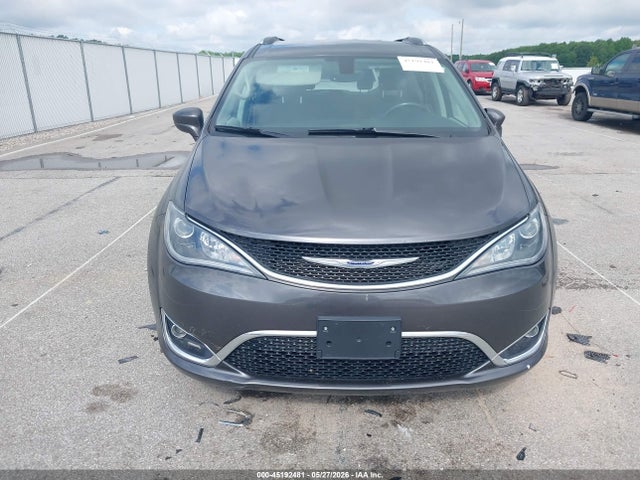 Продаж на аукціоні авто 2019 Chrysler Pacifica Touring L, vin: 2C4RC1BG8KR698302, номер лоту: 45192481