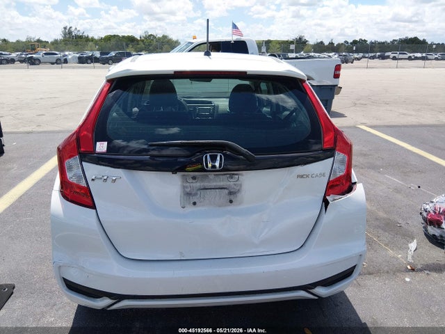 45192566 :رقم المزاد ، 3HGGK5H45JM702831 vin ، 2018 Honda Fit Lx مزاد بيع