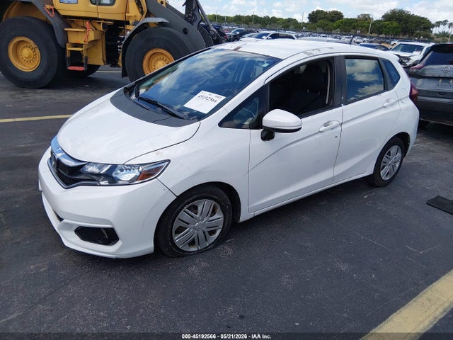 45192566 :رقم المزاد ، 3HGGK5H45JM702831 vin ، 2018 Honda Fit Lx مزاد بيع