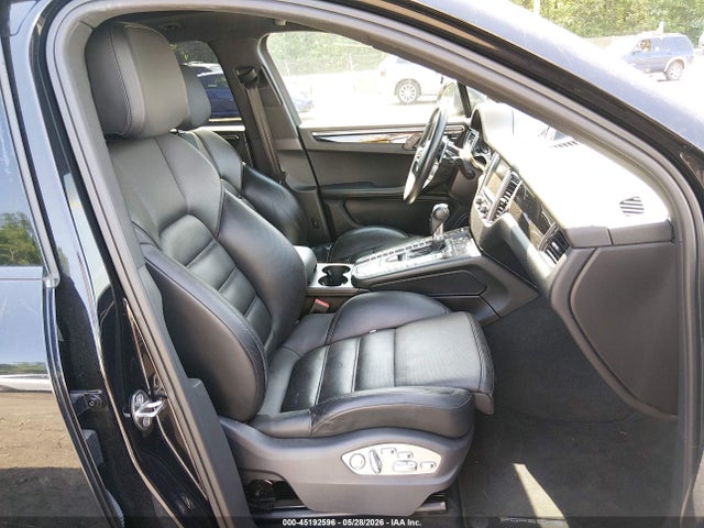 45192596 :رقم المزاد ، WP1AB2A56FLB53802 vin ، 2015 Porsche Macan S مزاد بيع