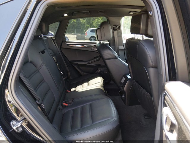 45192596 :رقم المزاد ، WP1AB2A56FLB53802 vin ، 2015 Porsche Macan S مزاد بيع