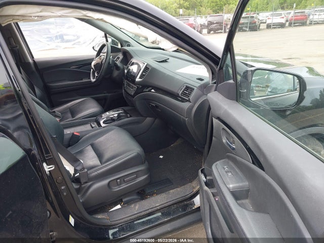 45192600 :رقم المزاد ، 5FNYF6H92GB098533 vin ، 2016 Honda Pilot Touring مزاد بيع