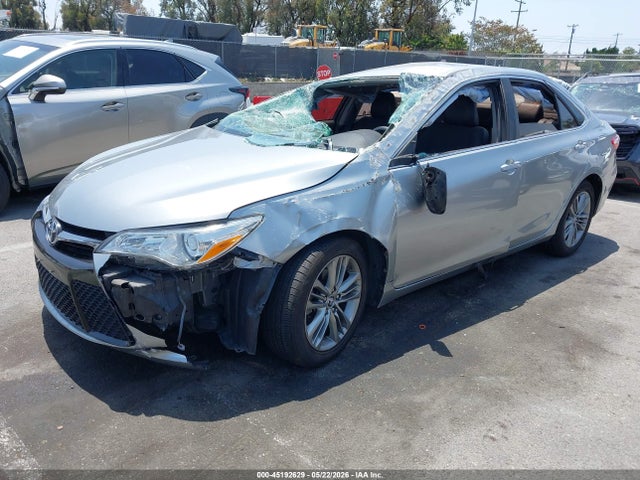 45192629 :رقم المزاد ، 4T1BF1FK0GU145446 vin ، 2016 Toyota Camry Se مزاد بيع