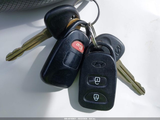 Продажа на аукционе авто 2010 Hyundai Tucson Gls, vin: KM8JUCAC4AU075633, номер лота: 45192631