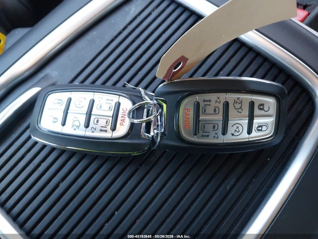 Продаж на аукціоні авто 2023 Chrysler Pacifica Touring L Awd, vin: 2C4RC3BG2PR584783, номер лоту: 45192648