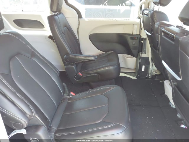 Продаж на аукціоні авто 2023 Chrysler Pacifica Touring L Awd, vin: 2C4RC3BG2PR584783, номер лоту: 45192648