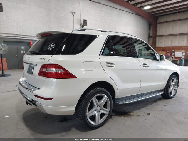 Auction sale of the 2015 Mercedes-benz Ml 400 4matic, vin: 4JGDA5GB3FA567000, lot number: 45192652