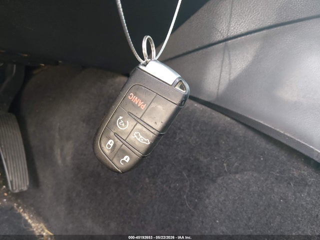 45192653 :رقم المزاد ، 2C3CCABG9EH119466 vin ، 2014 Chrysler 300 300s مزاد بيع