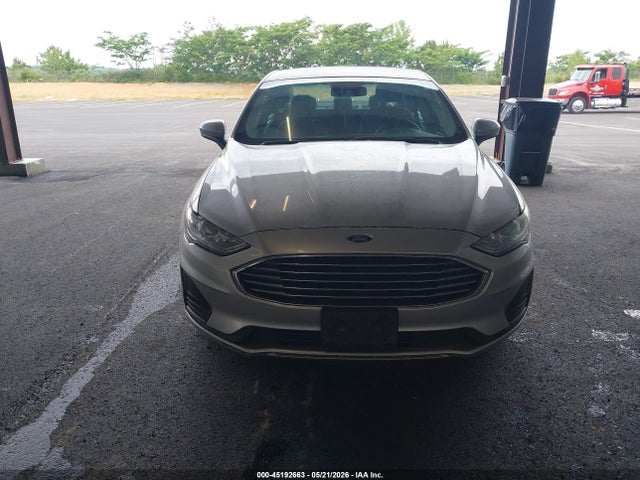 3FA6P0LU2KR115745 Ford Fusion Hybrid Se