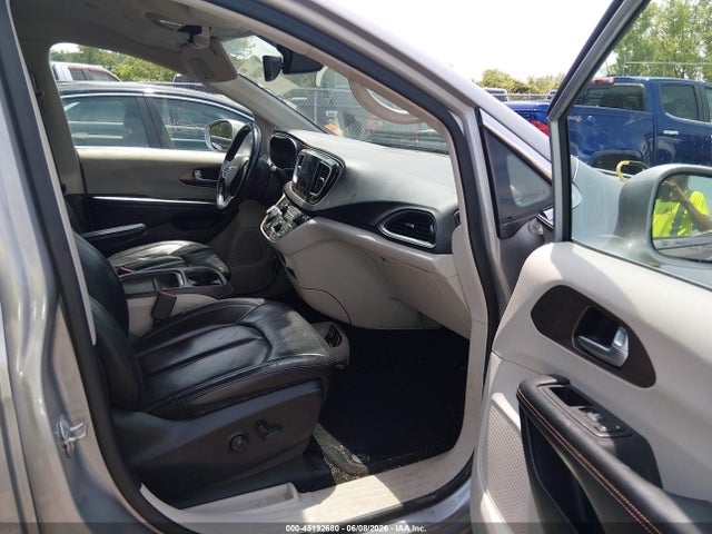 45192680 :رقم المزاد ، 2C4RC1EG9JR194545 vin ، 2018 Chrysler Pacifica Touring L Plus مزاد بيع