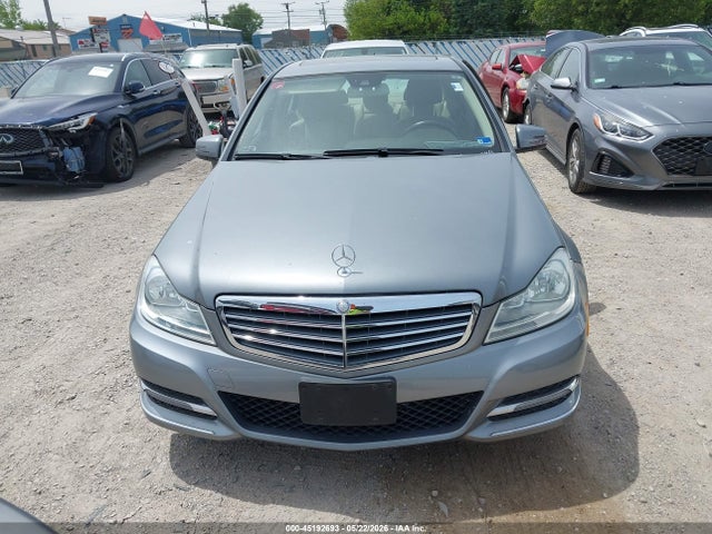 45192693 :رقم المزاد ، WDDGF8AB0DR244346 vin ، 2013 Mercedes-benz C 300 Luxury 4matic مزاد بيع