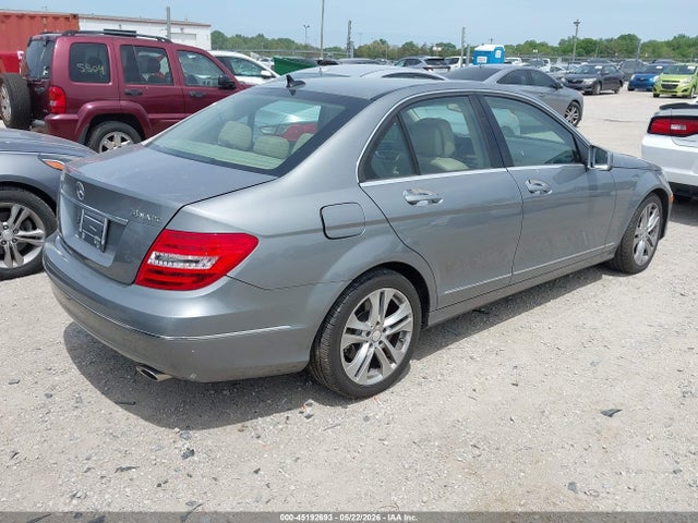 45192693 :رقم المزاد ، WDDGF8AB0DR244346 vin ، 2013 Mercedes-benz C 300 Luxury 4matic مزاد بيع