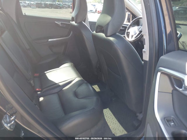 45192705 :رقم المزاد ، YV4612RK5F2755825 vin ، 2015 Volvo Xc60 T5/t5 Premier مزاد بيع