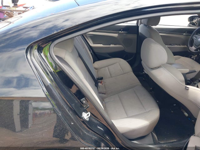 5NPD84LF9HH035782 Hyundai ELANTRA SE