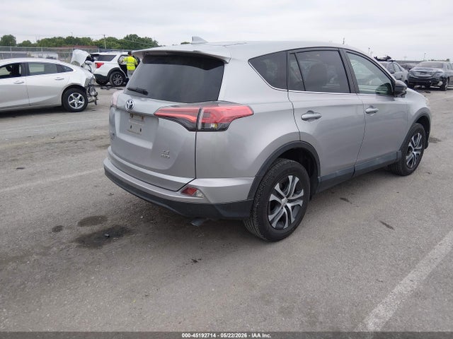 45192714 :رقم المزاد ، 2T3BFREV0JW733839 vin ، 2018 Toyota Rav4 Le مزاد بيع