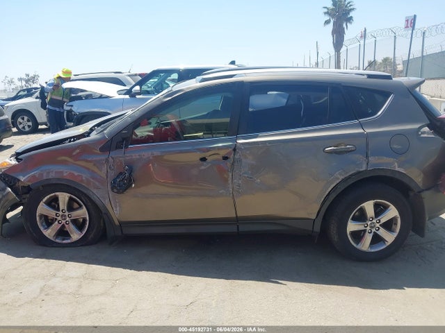 Toyota Rav4 Xle 2015 JTMWFREV2FD058212 Image 14
