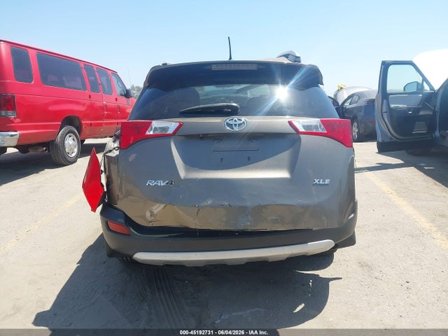 Toyota Rav4 Xle 2015 JTMWFREV2FD058212 Image 16