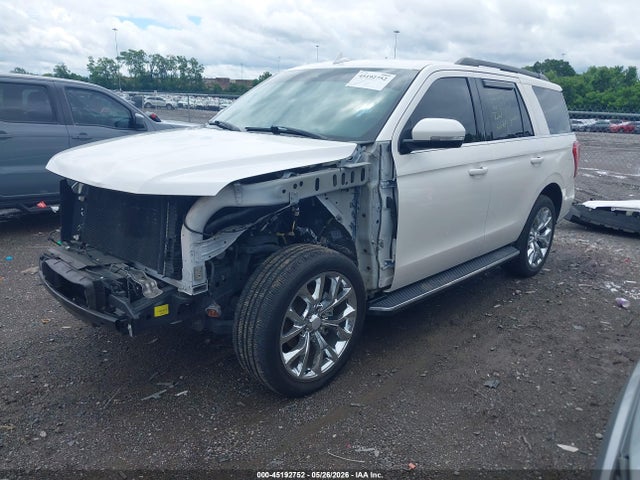 Ford Expedition Xlt 2019 1FMJU1HT8KEA79562 Image 2
