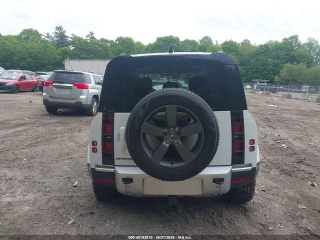 SALEJ7EUXS2435082 Land Rover Defender 110 P400 S