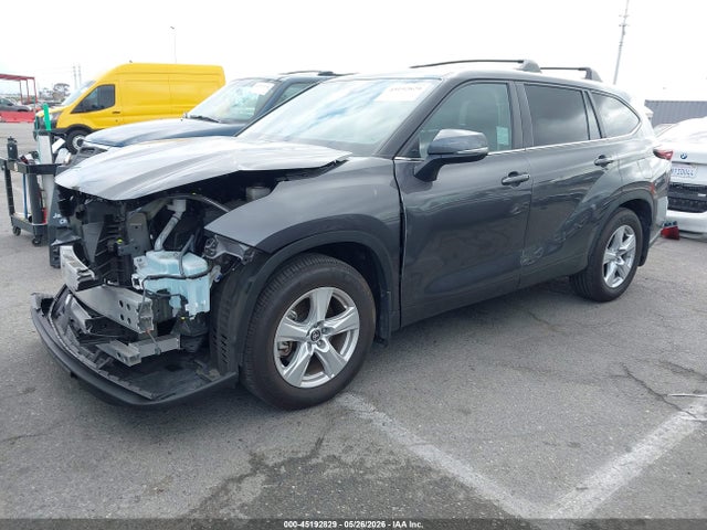 45192829 :رقم المزاد ، 5TDKDRAH4RS549376 vin ، 2024 Toyota Highlander Le مزاد بيع