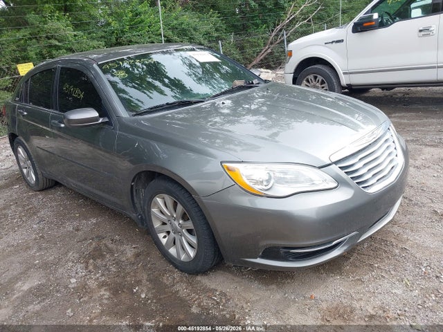 Aukcja sprzedaży 2013 Chrysler 200 Touring, vin: 1C3CCBBG0DN703833, numer aukcji: 45192854