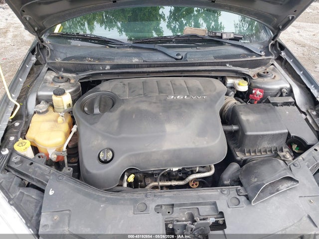 2013 Chrysler 200 Touring მანქანა იყიდება აუქციონზე, vin: 1C3CCBBG0DN703833, აუქციონის ნომერი: 45192854