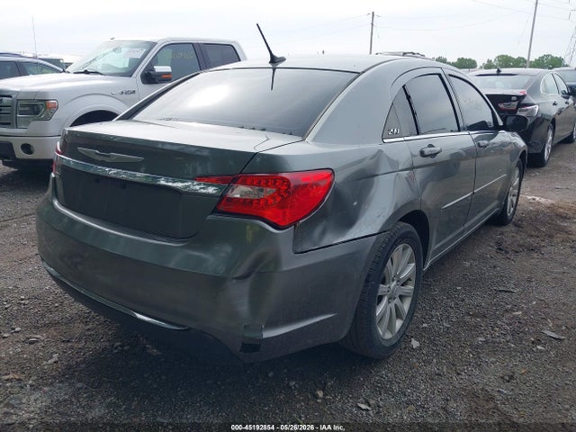 2013 Chrysler 200 Touring მანქანა იყიდება აუქციონზე, vin: 1C3CCBBG0DN703833, აუქციონის ნომერი: 45192854