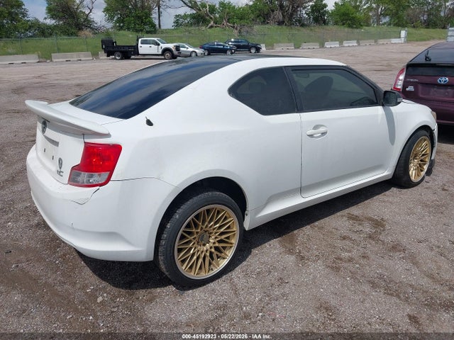 45192923 :رقم المزاد ، JTKJF5C7XD3057120 vin ، 2013 Scion Tc مزاد بيع
