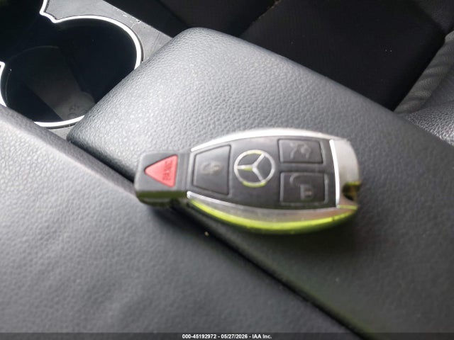 Продажа на аукционе авто 2013 Mercedes-benz C 300 4matic, vin: WDDGF8AB0DR262121, номер лота: 45192972