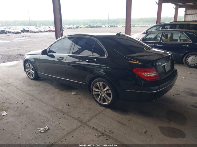 Продажа на аукционе авто 2013 Mercedes-benz C 300 4matic, vin: WDDGF8AB0DR262121, номер лота: 45192972