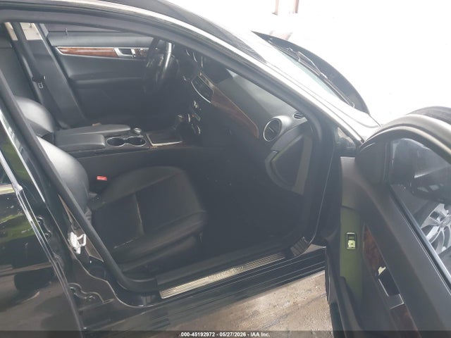Продажа на аукционе авто 2013 Mercedes-benz C 300 4matic, vin: WDDGF8AB0DR262121, номер лота: 45192972