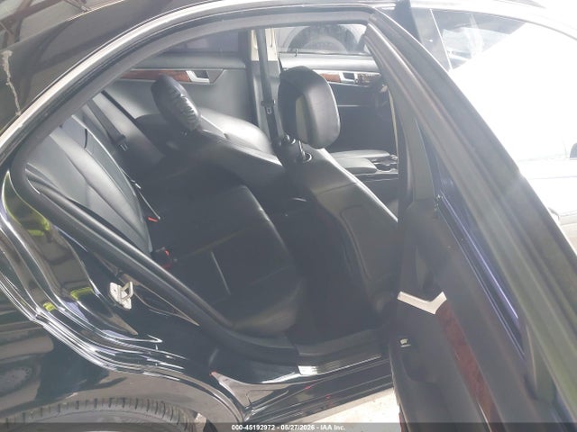 Продажа на аукционе авто 2013 Mercedes-benz C 300 4matic, vin: WDDGF8AB0DR262121, номер лота: 45192972