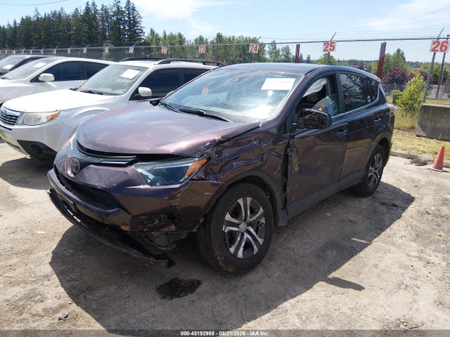Toyota RAV4 LE 2017 2T3BFREV4HW664955 Image 2