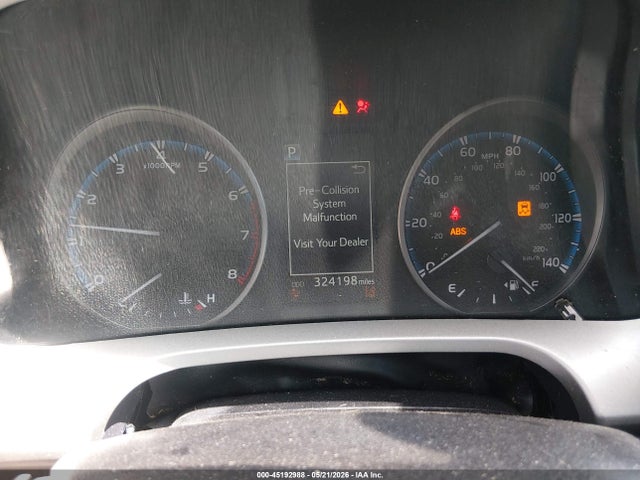 Toyota RAV4 LE 2017 2T3BFREV4HW664955 Image 7