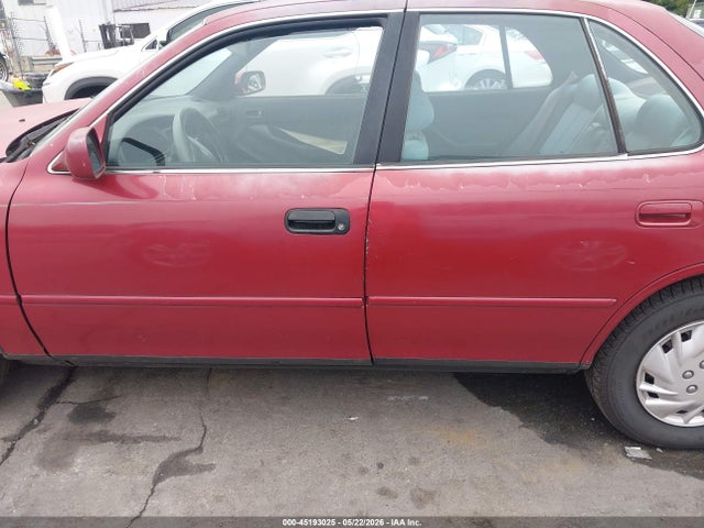 45193025 :رقم المزاد ، 4T1SK12E1PU192335 vin ، 1993 Toyota Camry Le مزاد بيع