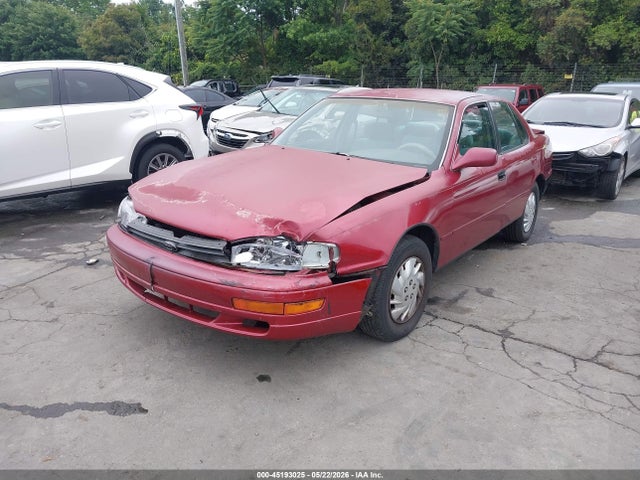 45193025 :رقم المزاد ، 4T1SK12E1PU192335 vin ، 1993 Toyota Camry Le مزاد بيع