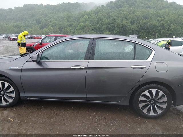 2015 Honda Accord Hybrid Touring მანქანა იყიდება აუქციონზე, vin: 1HGCR6F74FA011422, აუქციონის ნომერი: 45193050