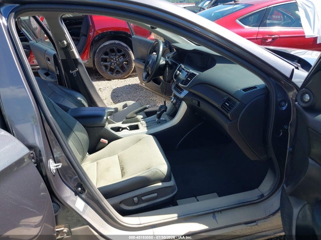 2015 Honda Accord Hybrid Touring მანქანა იყიდება აუქციონზე, vin: 1HGCR6F74FA011422, აუქციონის ნომერი: 45193050