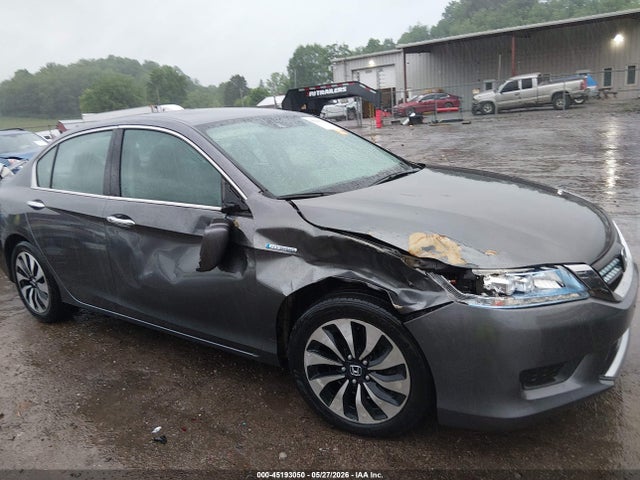 2015 Honda Accord Hybrid Touring მანქანა იყიდება აუქციონზე, vin: 1HGCR6F74FA011422, აუქციონის ნომერი: 45193050