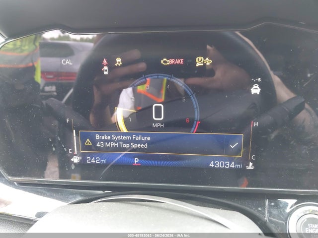 KL77LJE23RC011685 Chevrolet Trax Fwd 2rs