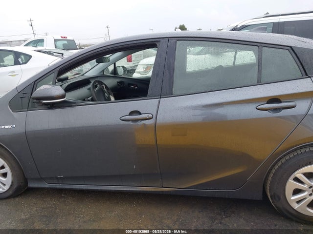 JTDKBRFU0H3027775 Toyota Prius Two