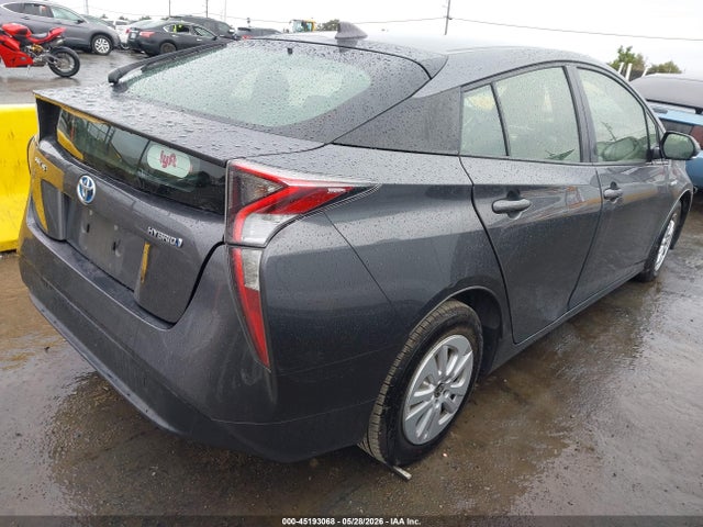 JTDKBRFU0H3027775 Toyota Prius Two