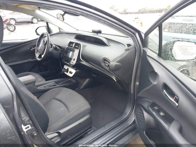 JTDKBRFU0H3027775 Toyota Prius Two