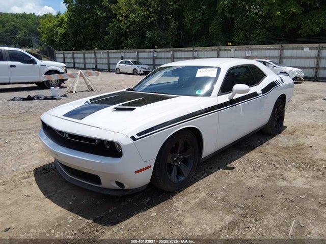 2015 Dodge Challenger Sxt მანქანა იყიდება აუქციონზე, vin: 2C3CDZAG6FH821128, აუქციონის ნომერი: 45193097