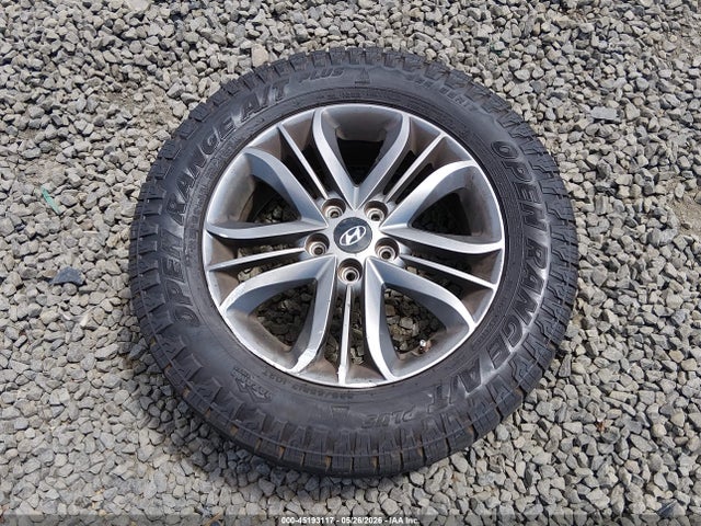 KM8JTCAFXFU040776 Hyundai TUCSON GLS