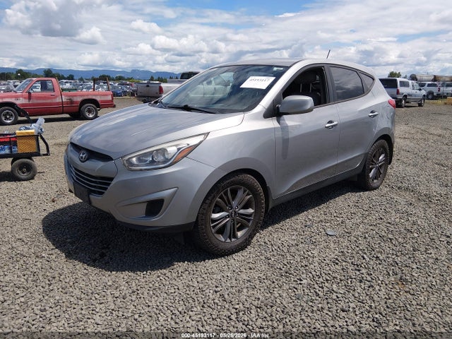 KM8JTCAFXFU040776 Hyundai TUCSON GLS