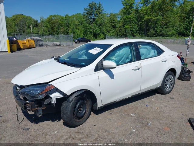 2T1BURHE1JC982145 Toyota COROLLA LE