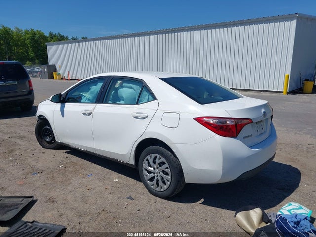 2T1BURHE1JC982145 Toyota COROLLA LE