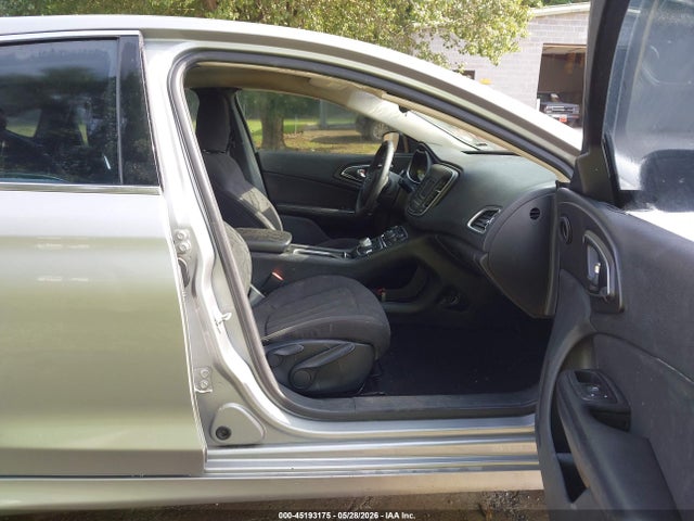 Aukcja sprzedaży 2015 Chrysler 200 Limited, vin: 1C3CCCAB3FN571309, numer aukcji: 45193175